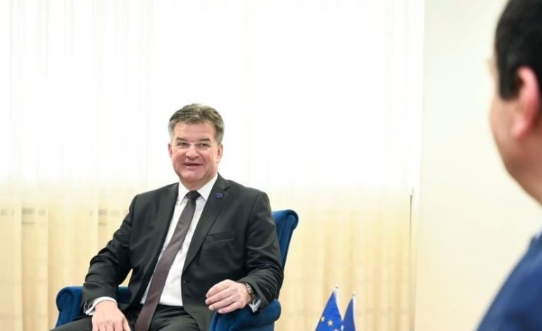 TENSIONET NË VERI/ Lajçak takime me zyrtarët në Kosovë dhe Serbi këtë javë