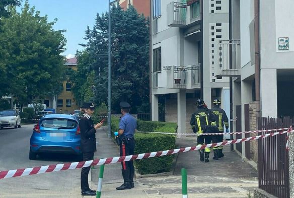 SHERR ME THIKA MES SHQIPTARËVE NË ITALI/ Një viktimë dhe dy të plagosur