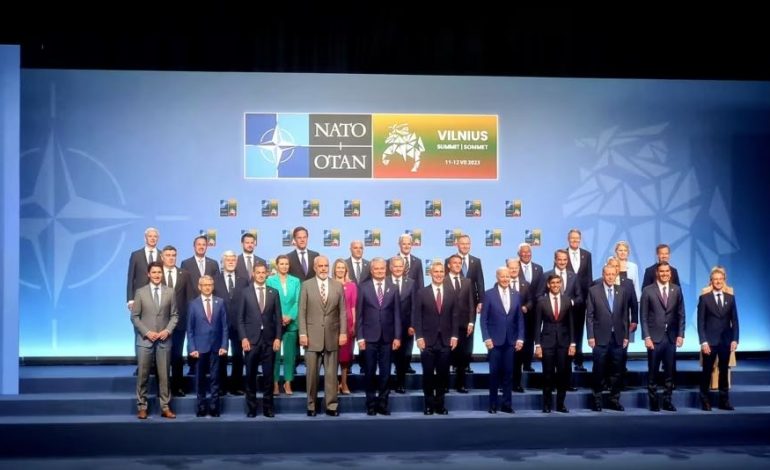 FOTOLAJM/ Udhëheqësit e vendeve anëtare të NATO-s gati për nisjen e samitit në Vilnius