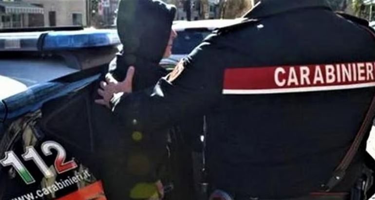 E PËSON KEQ/ Joshte vajza nga Rusia e Ukraina dhe i shfrytëzonte për prostitucion, arrestohet shqiptari në Itali