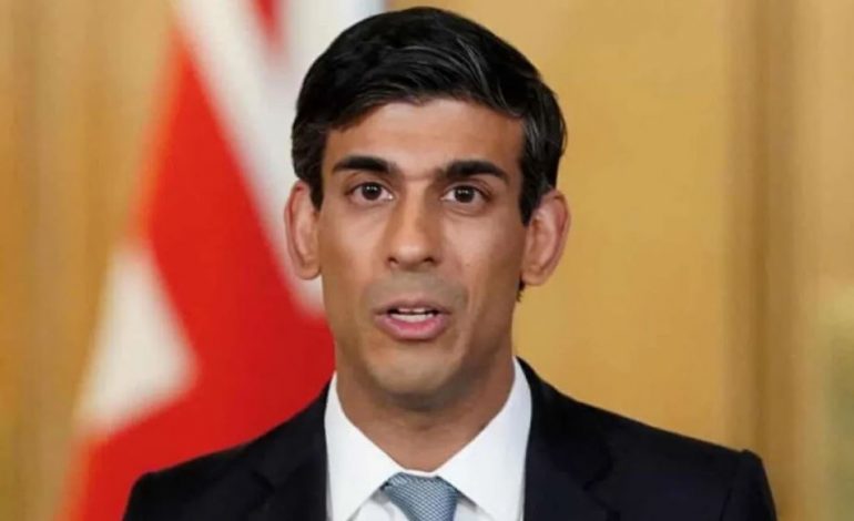 SITUATA NË VERI TË KOSOVËS/ Sunak i shqetësuar: Kurti dhe Vuçiç, përgjegjësit për të ulur tensionet mes dy vendeve