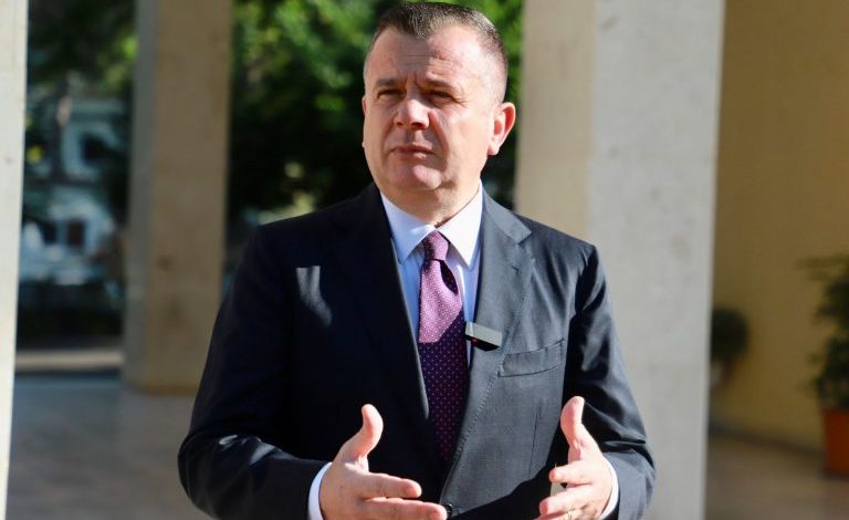 TAKIM ME EFEKTIVËT E GARDËS/ Balla: Respektimi i Ligjit dhe Kodit të Etikës, norma dalluese e kësaj strukture elitare