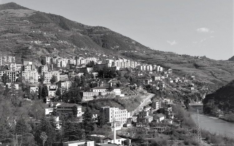 DOSSIER/ Historia tronditëse e gruas nga Skrapari, që e burgosën me burrin e saj: Hetuesi im, Vangjeli nga Berati…