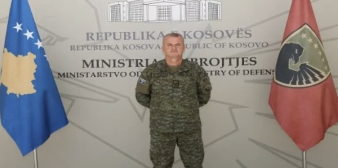 PRAG TRAGJEDIE/ Oficeri i Forcave Speciale të Kosovës shpëton nënë e bijë në plazhin e Shëngjinit