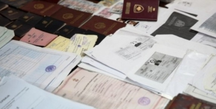 FALSIFIKOI DOKUMENTAT/ Pezullohet nga detyra drejtoresha e gjimnazit në Pogradec (EMRI)