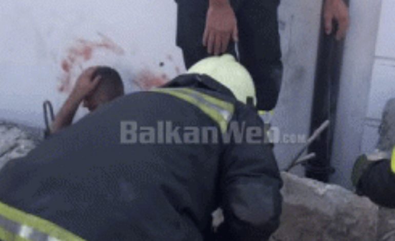 SHEMBJA E SOLETËS NË DURRËS/ Ndërron jetë pronari i banesës që mbeti i bllokuar nën rrënoja