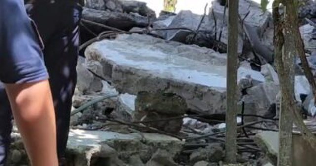 NGJARJA E RËNDË NË DURRËS/ E zuri poshtë tarraca e shtëpisë së tij, identifikohet viktima në Qerret (EMRI)