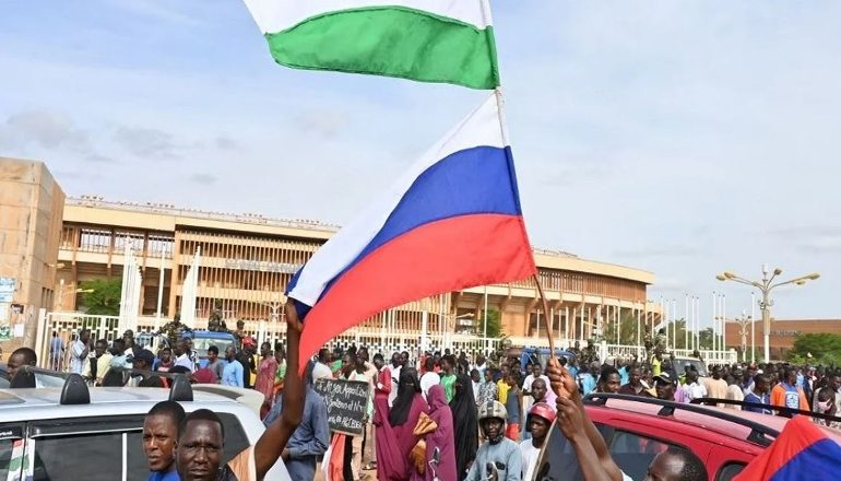 TRAZIRAT NË NIGERI/ Junta merr vendimin, mbyll hapësirën ajrore për shkak të rrezikut