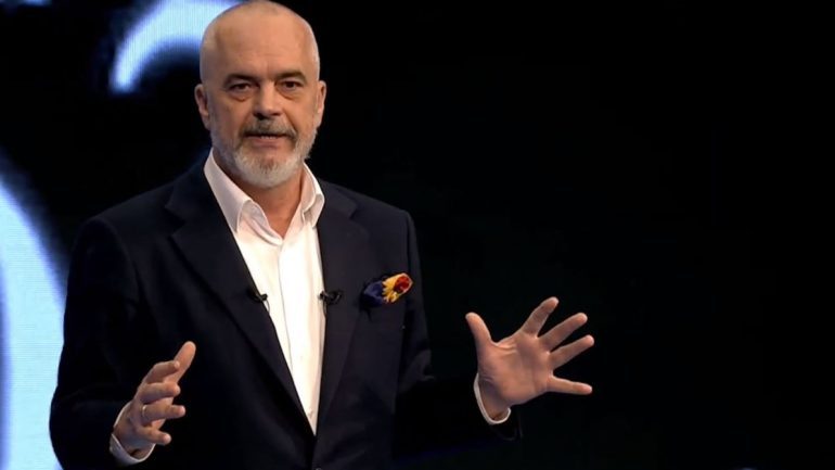 “KJO VERË KA QENË PËRTEJ PRITSHMËRIVE”/ Rama intervistë për “La Stampa”: Turizmi me kosto të ulët nuk do zgjasë përgjithmonë