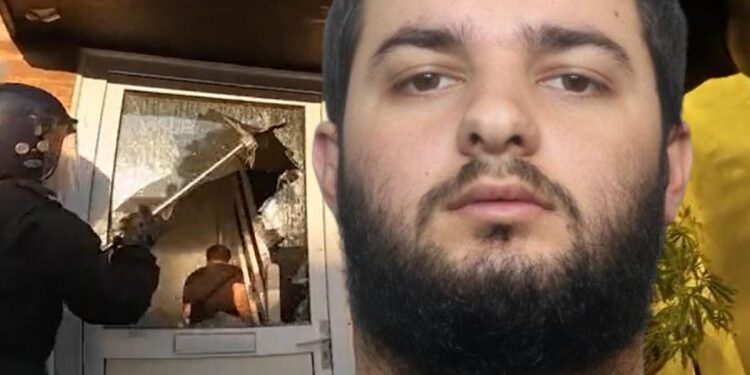 PAMJET/ Momenti kur i riu shqiptar tenton të arratiset nga “shtëpia e barit” pas mësymjes së policisë