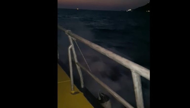 JAHTI DHA ALARMIN SOS/ Kishte lundruar nga Bar, Mal i Zi, drejt Durrësit! I shkon në ndihmë kapiteneria e portit