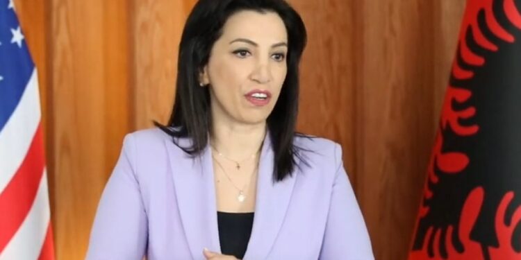 PROGRAMI I MJEKËSISË/ Të hënën nis testimi i maturantëve, ja kushtet e kuotat, Kushi: Fitues do jenë vetëm 400…
