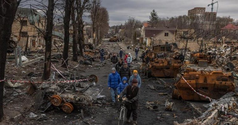 LUFTA/ Kievi bëhet gati: Do të evakuojmë me forcë 388 fëmijë të bllokuar në zonën e luftës në Donetsk
