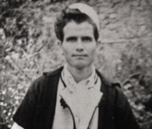 DOSSIER/ Historia e panjohur e vitit 1971: Në një fshat të Skraparit, u arrestuan 12 burra dhe u dënuan me 150 vjet burg pasi…