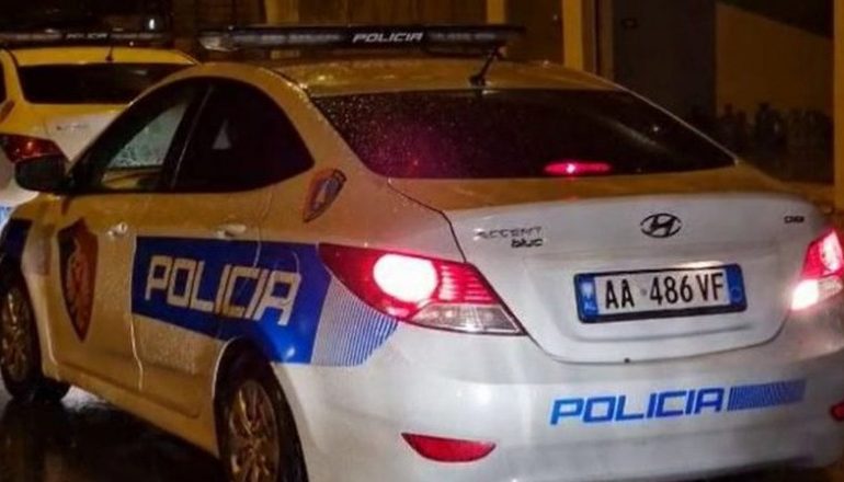 AKSIDENT NË AUTOSTRADËN TIRANË-DURRËS/ Mjeti përplas këmbësorin