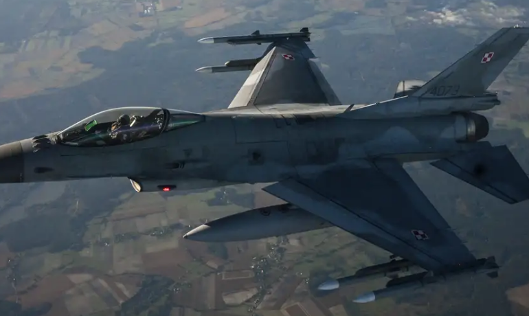 SHBA I JEP LEJE HOLANDËS DHE DANIMARKËS/ Së shpejti Ukraina do të furnizohet me avionë luftarakë F-16