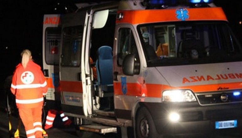 E RËNDË NË CËRRIK/ Po lahej në dush, 32-vjeçaren e zë korenti dhe ndërron jetë