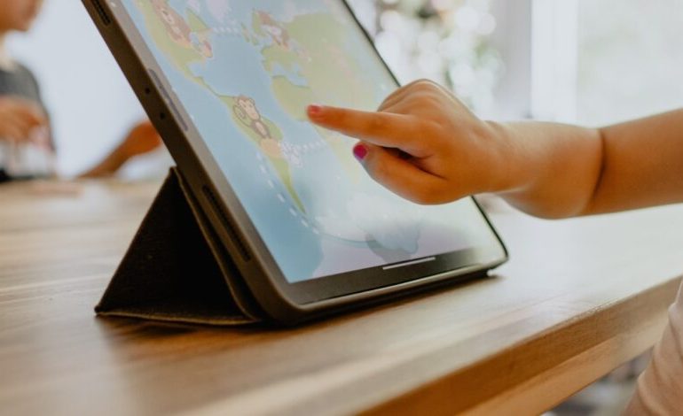 PARALAJMËROJNË ekspertët: Mos besoni gjithçka që do t’ju tregojë inteligjenca artificiale