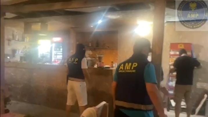SHPËRNDANIN DROGË/ Arrestohet efektivi në Sarandë dhe një bashkëpunëtor