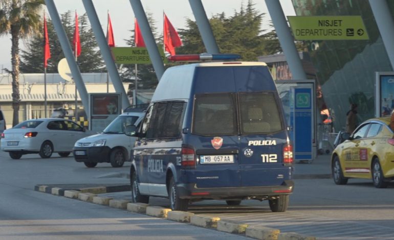 PO PRISTE BASHKËSHORTEN NË RINAS/ Arrestohet koreano jugori i shpallur në kërkim ndërkombëtar, i akuzuar për…