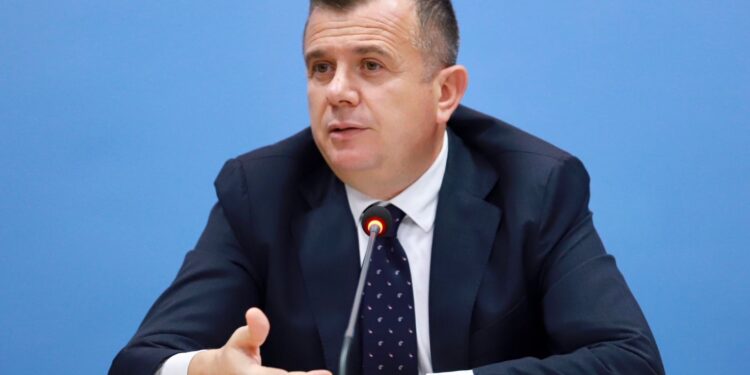 ZJARRET E QËLLIMSHME/ Balla reagon ashpër: Zjarrvënia vepër e rëndë penale, dënohet deri në 15 vite heqje lirie