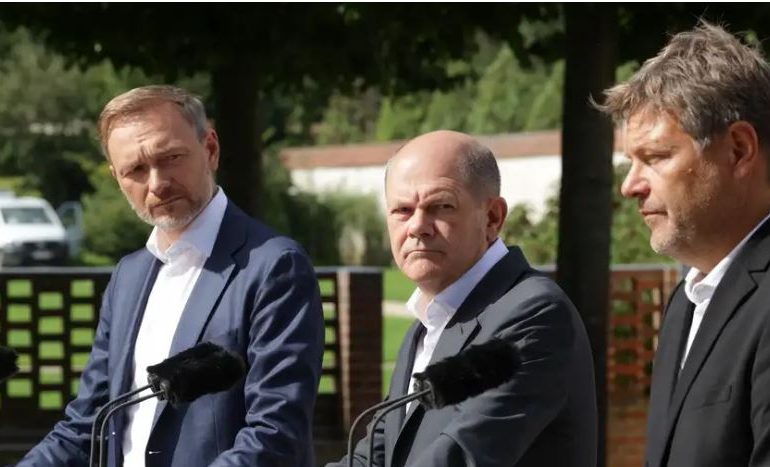 ANALIZA E DW: Gjermanët nuk u besojnë më institucioneve të tyre të shtetit