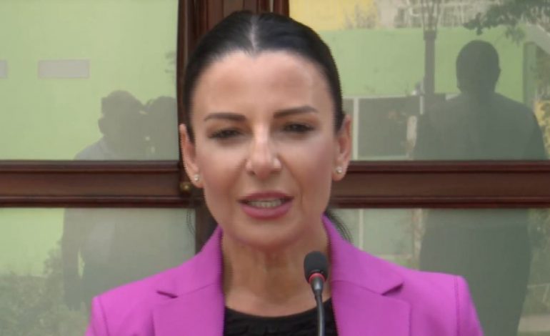 KRIJOHET NJË DIKASTER I RI PRANË MINISTRAVE/ Balluku: Do të kenë paga më të larta se sektorët e tjerë