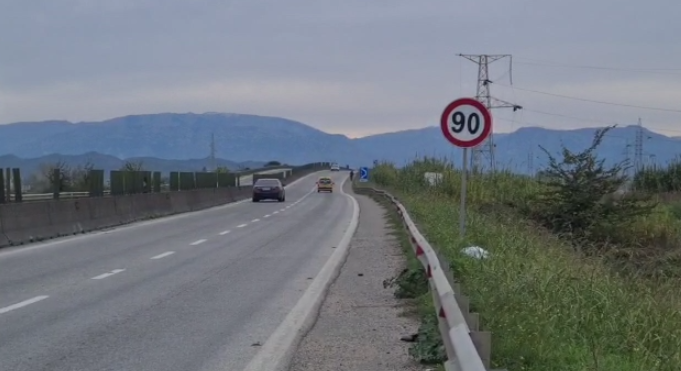 AKSIDENT NË DURRËS/ Makina përplas për vdekje këmbësorin dhe largohet nga vendngjarja