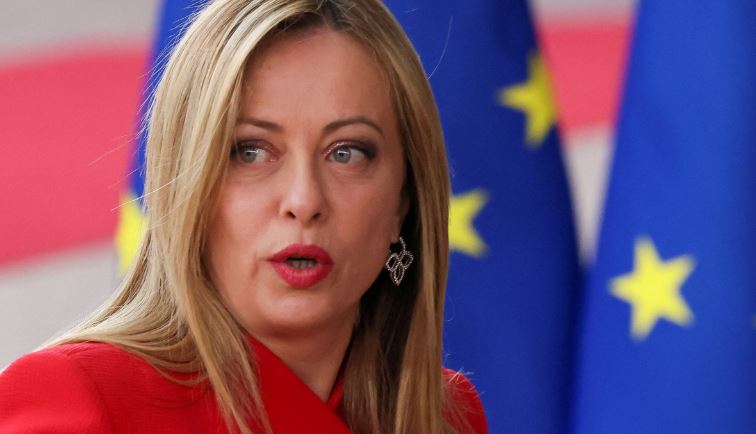 ANALIZA/ Vera përvëluese e Italisë ‘djeg’ politikisht Giorgia Melonin
