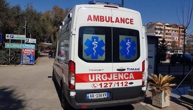 SHPËRTHEN BOMBOLA E GAZIT NË PATOS/ lagoset 62-vjeçari, niset me urgjencë drejt spitalitp