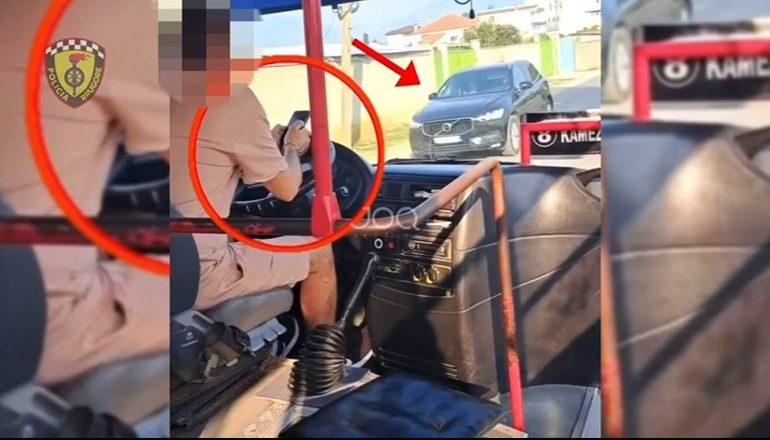 E PËSON SHOFERI/ Drejtonte autobusin me bërryla duke përdorur telefonin, policia…