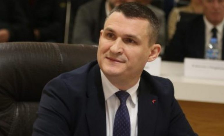 DUMANI ME MAKINË TË BLINDUAR E ESKORTË POLICIE/ SPAK nuk e mohon: Mbrojtja konform procedurave standarde të miratuara