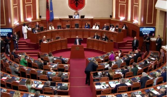 KUVENDI RINIS PUNIMET/ Seanca plenare më 4 shtator