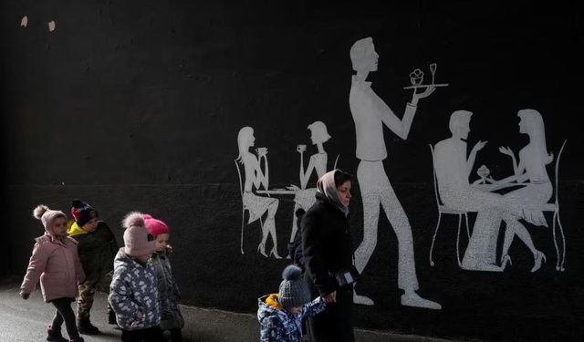 BILANC I FRIKSHËM/ Kievi raporton për të paktën 500 fëmijë të vrarë që nga nisja e pushtimit rus