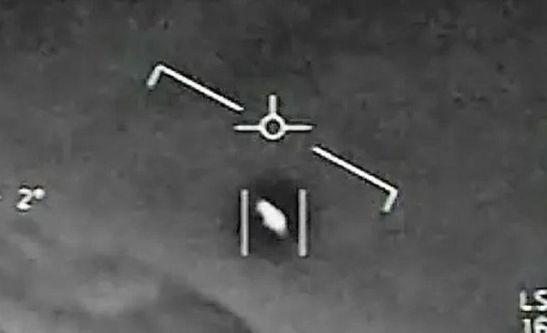 “DY PILOTË VDIQËN…”/ Letrat e hetuesve drejtuar Kongresit amerikan zbulojnë betejat e UFO-ve me avionët rusë