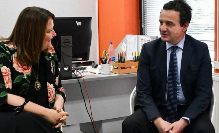ÇFARË PO NDODH NË KABINETIN QEVERITAR TË KURTIT? Jep dorëheqjen zv.ministrja e Arsimit