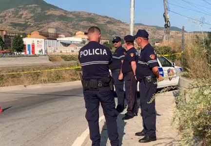 PAMJET/ 62-vjeçari i izoluar në banesë refuzon të dorëzohet dhe hap zjarr drejt efektivëve, RENEA në vendngjarje