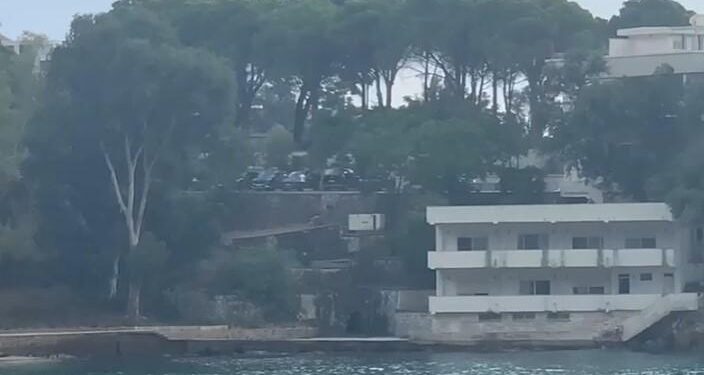 VIZITA PRIVATE/ U prit nga Rama në portin e Vlorës, Georgia Meloni mbërrin te vilat qeveritare