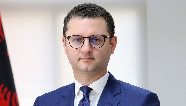NDRYSHIMET QEVERITARE/ Kush është ministri i ri i Ekonomisë, më parë ka mbajtur postin e drejtorit të AMF-së