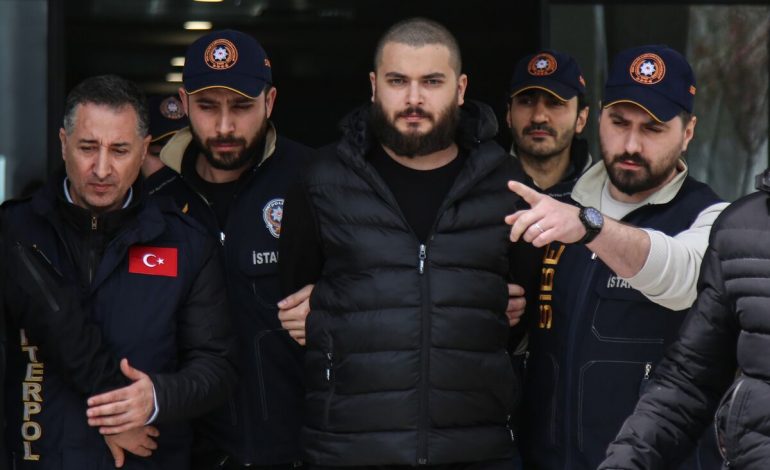 U EKSTRADUA NGA SHQIPËRIA ME KËRKESË TË TURQISË/ Mbi 11 vite burg për ‘mbretin’ e kriptomonedhave, Faruk Fatih Ozer
