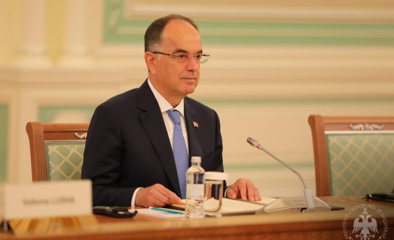 PËRMBYTJET ME MIJËRA TË VDEKUR NË LIBI/ Mesazhi i Begajt: Mendimet dhe lutjet tona janë me popullin libian