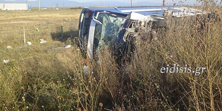 E RËNDË/ Autobusi me turistë përplaset me makinën në Greqi, 3 të vdekur dhe mbi 20 të plagosur
