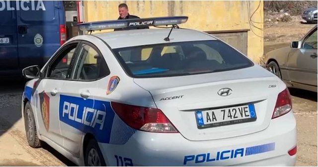 VAJZA I LARGOHET NGA BANESA/ Nëna ngre policinë e Tiranës në këmbë