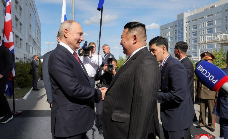 E KONFIRMON Kremlini: Putin pranoi ftesën e Kim Jong Un për të vizituar Korenë e Veriut, i pranishëm edhe…