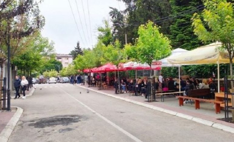 PAS LEPOSAVIÇIT DHE ZUBIN POTOKUT/ Edhe Zveçani i bashkohet Asociacionit të Komunave të Kosovës