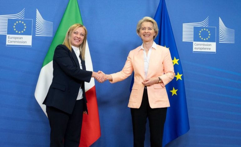 GJENDJA E JASHTËZAKONSHME NË LAMPEDUSA/ Meloni dhe von der Leyen do të vizitojnë ishullin të dielën