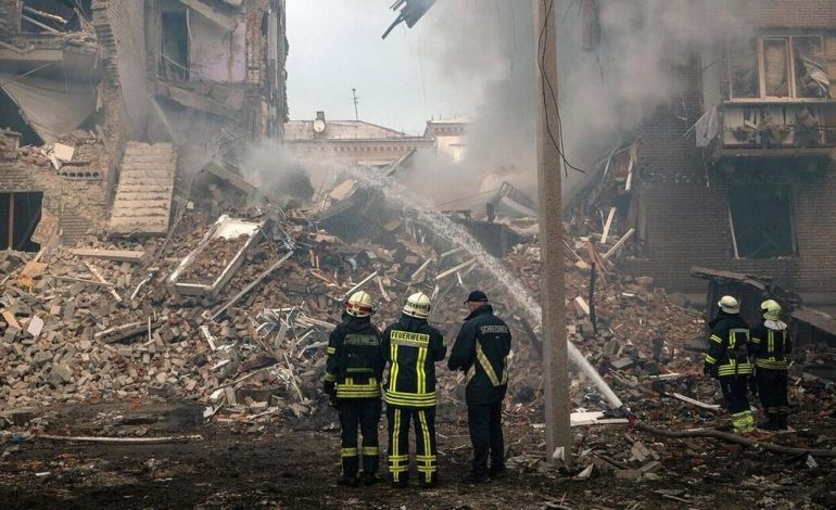 LUFTA NË UKRAINË/ Raketat e Rusisë në Odessa, Kievi godet Krimenë
