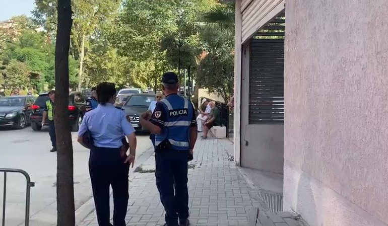 EMRAT/ Nis në gjykatën e Vlorës seanca për 6 personat e ndaluar nga policia dhe RENEA
