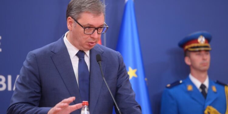 VRASJA E POLICIT/ Vjen reagimi i parë nga Serbia, Vuçiç njofton konferencë të jashtëzakonshme