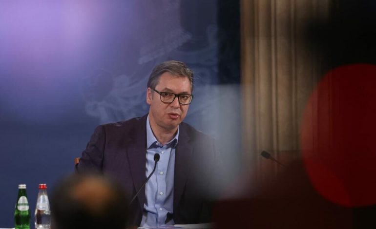 “I VETMI FAJTOR ËSHTË ALBIN KURTI”/ Vuçiç: Na vrisni të gjithë, nuk e njohim kurrë Kosovën